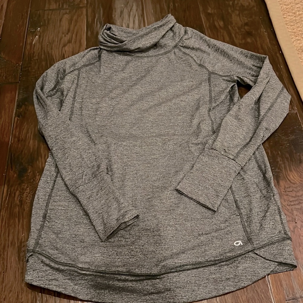Maternity athletic sweatshirt